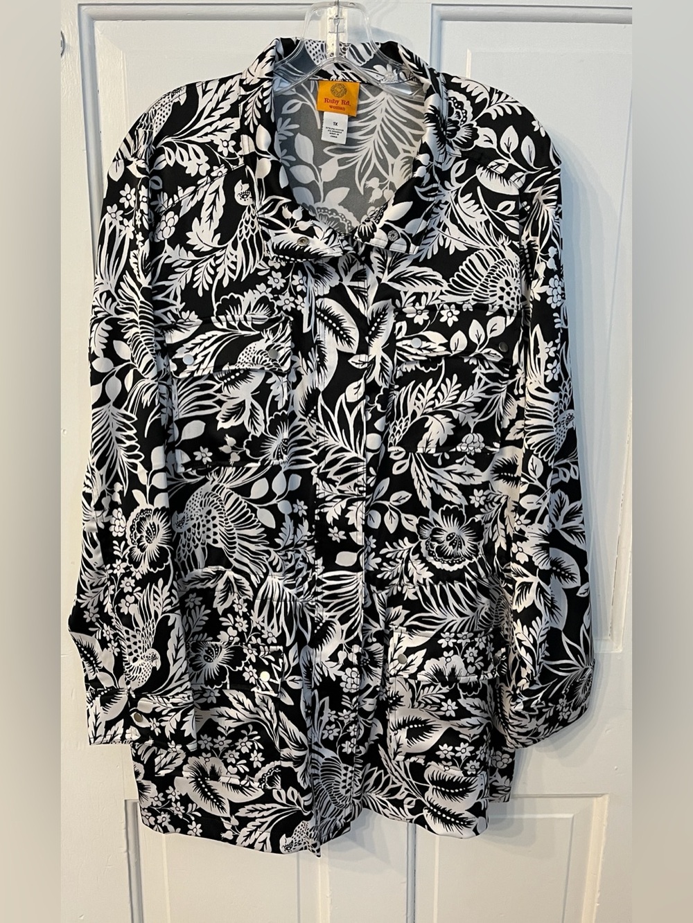 Ruby Rd. Woman 1X Black White Jacket Floral & Birds Print